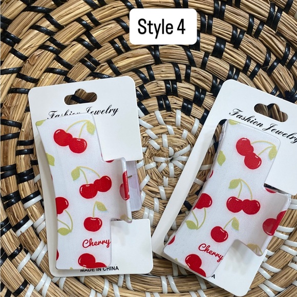 Cherry Print Hair Clips - Picture 4 of 6